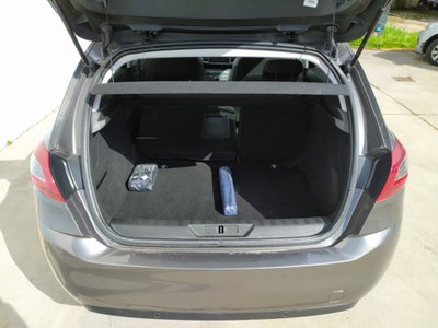 Peugeot 308 PureTech Turbo 130 S&S Allure Pack (12)
