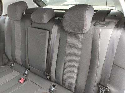 Peugeot 308 PureTech Turbo 130 S&S Allure Pack (15)