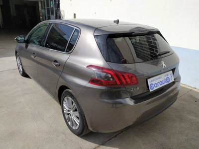 Peugeot 308 PureTech Turbo 130 S&S Allure Pack (5)