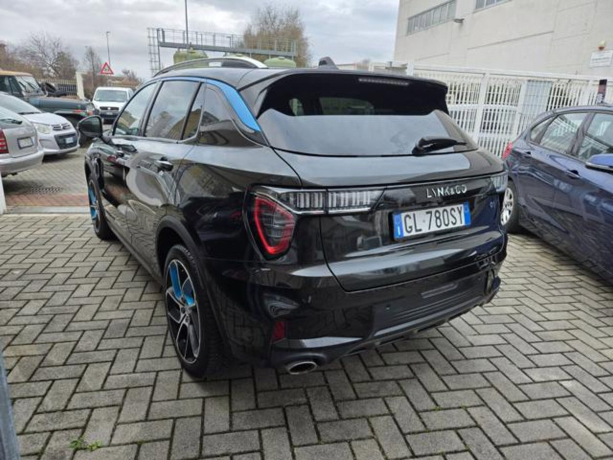 Lynk & Co 01 01 1.5 td phev (9)