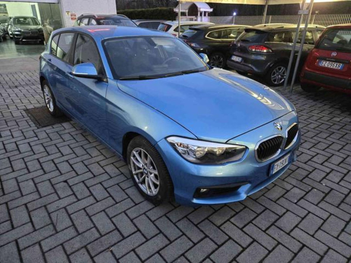 BMW Serie 1 116d 2.0 116CV cat 5 porte Attiva DPF (3)