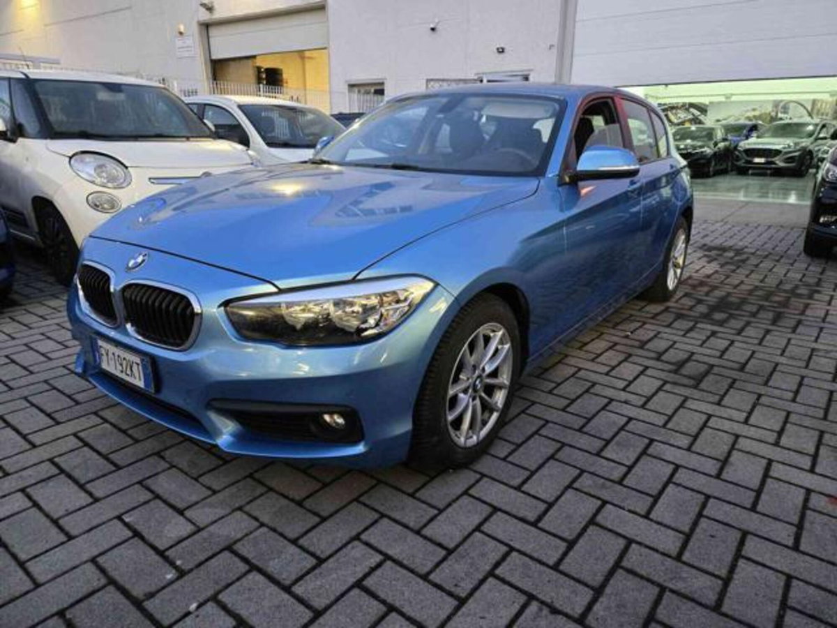 BMW Serie 1 116d 2.0 116CV cat 5 porte Attiva DPF (7)