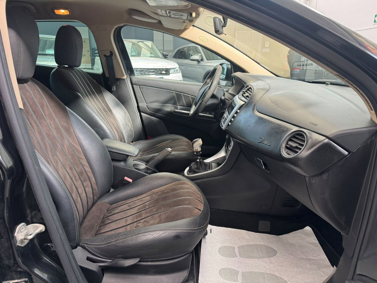 Lancia Delta 2.0 MJT DPF Platino (5)
