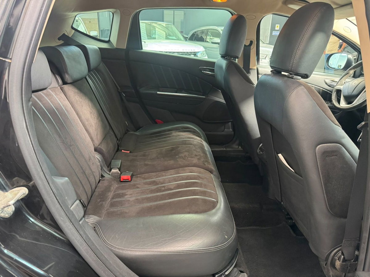 Lancia Delta 2.0 MJT DPF Platino (7)
