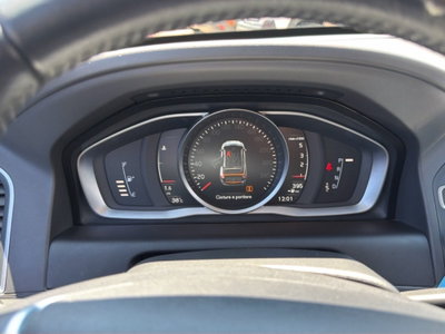 Volvo XC60 D5 AWD Geartronic Business (14)