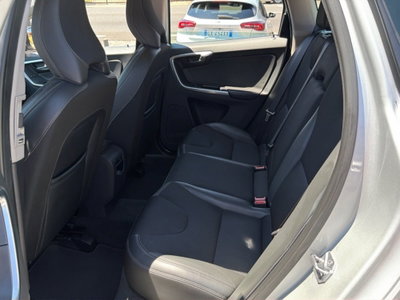 Volvo XC60 D5 AWD Geartronic Business (17)
