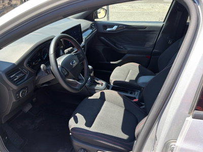 Ford Focus 1.0t ecoboost h ST-Line X 155cv powershift (18)