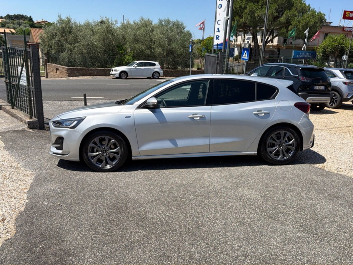 Ford Focus 1.0t ecoboost h ST-Line X 155cv powershift (2)
