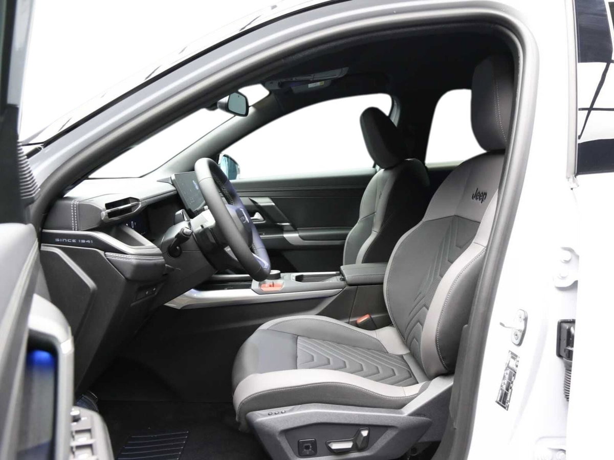 Jeep Compass 1.2 turbo 48V e-hybrid Summit fwd 145cv edct6 (7)