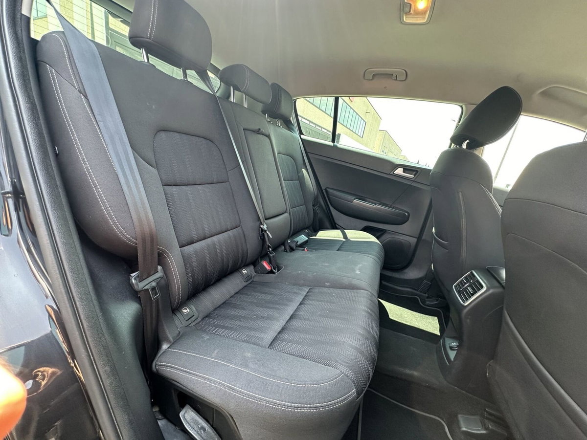 Kia Sportage 1.7 CRDI 2WD Business Class (11)