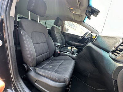 Kia Sportage 1.7 CRDI 2WD Business Class (13)