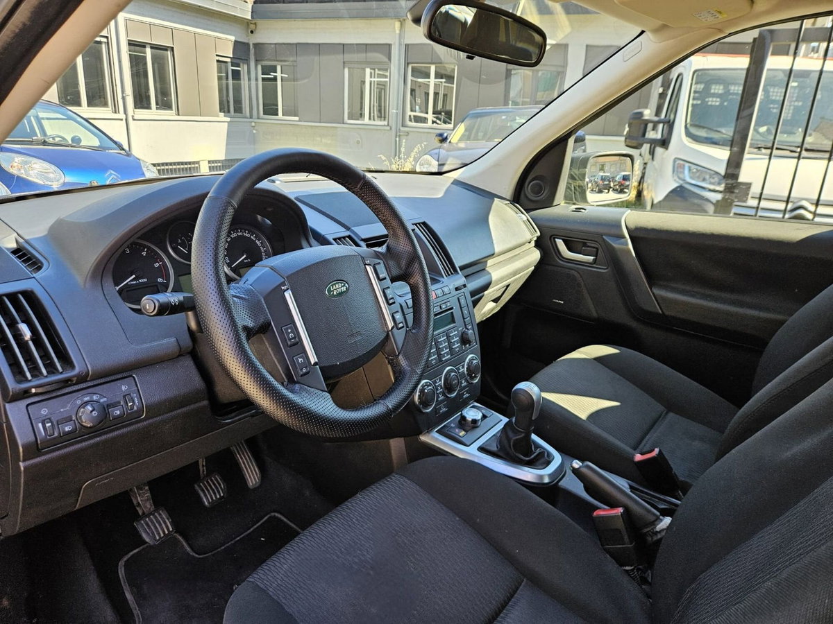 Land Rover Freelander 2.2 TD4 S.W. S (6)