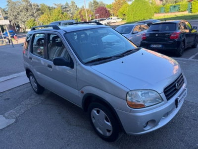 Suzuki Ignis 1.3i 16V cat 4WD GL (8)