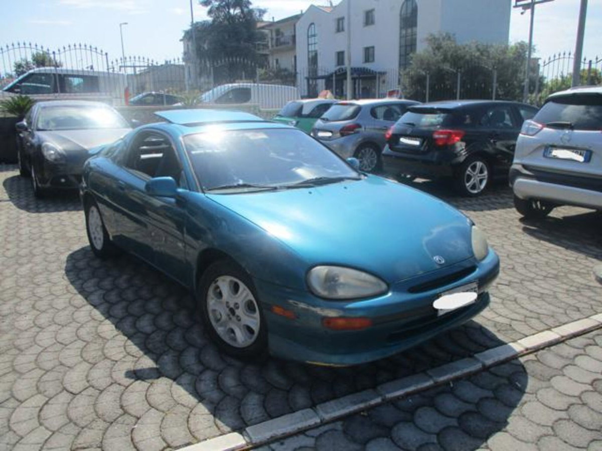 Mazda MX-3 1.8i V6 24V cat (4)