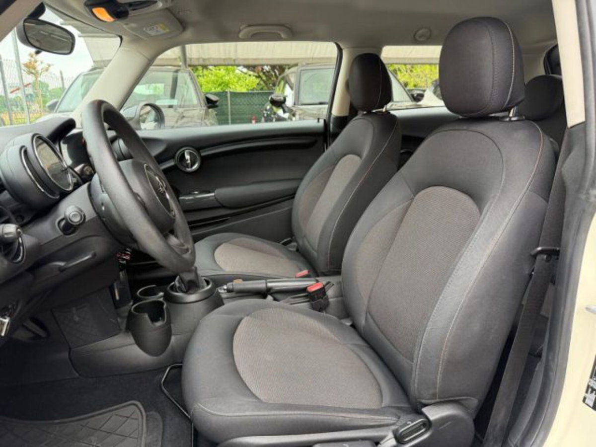 MINI Mini 1.5 One 75 CV (11)
