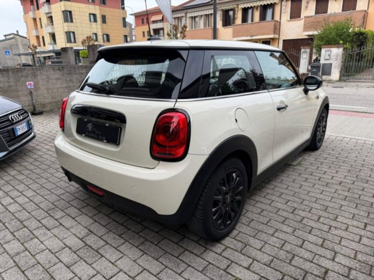 MINI Mini 1.5 One 75 CV (5)