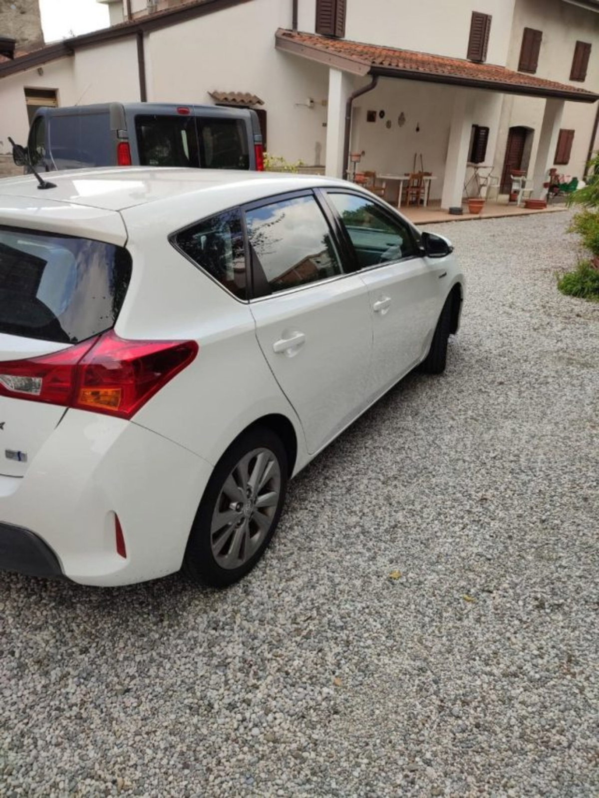 Toyota Auris 1.8 Hybrid Active Plus (3)