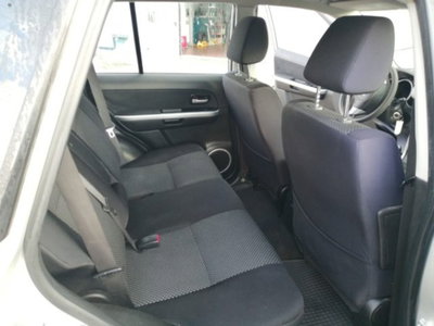 Suzuki Grand Vitara 1.9 DDiS 5 porte Crossover (13)
