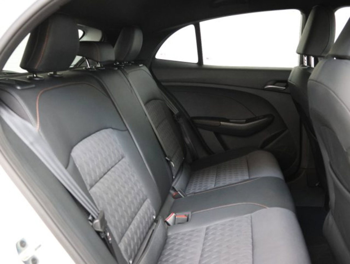 Mg MG3 1.5 Standard (10)