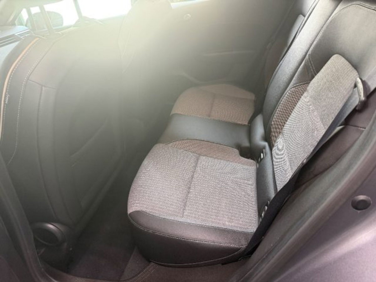 Renault Clio TCe 90 CV 5 porte Business (8)