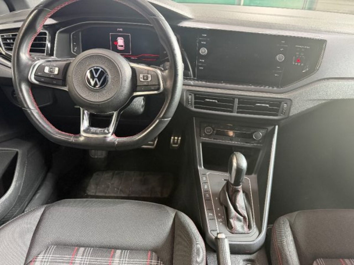 Volkswagen Polo 2.0 TSI DSG GTI BlueMotion Technology (10)