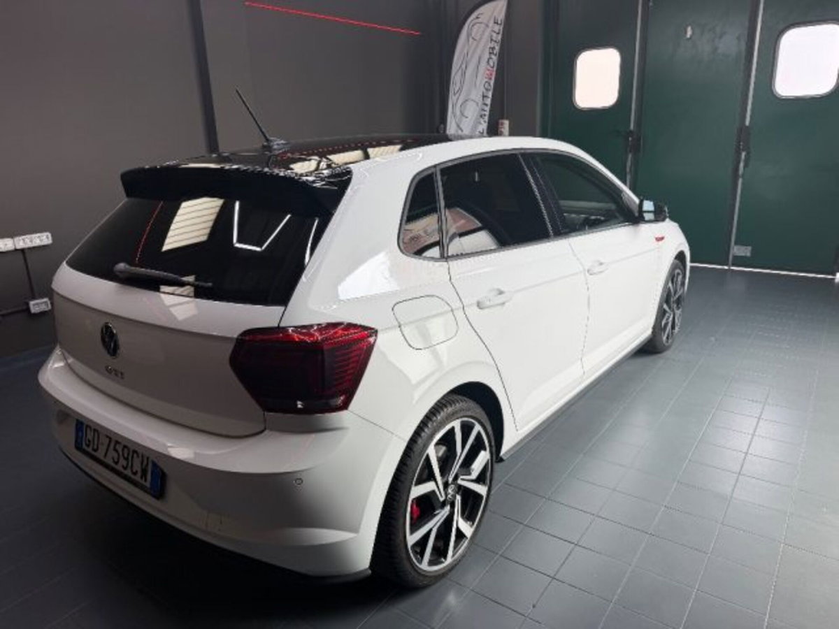 Volkswagen Polo 2.0 TSI DSG GTI BlueMotion Technology (6)