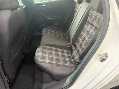Volkswagen Polo 2.0 TSI DSG GTI BlueMotion Technology (9)