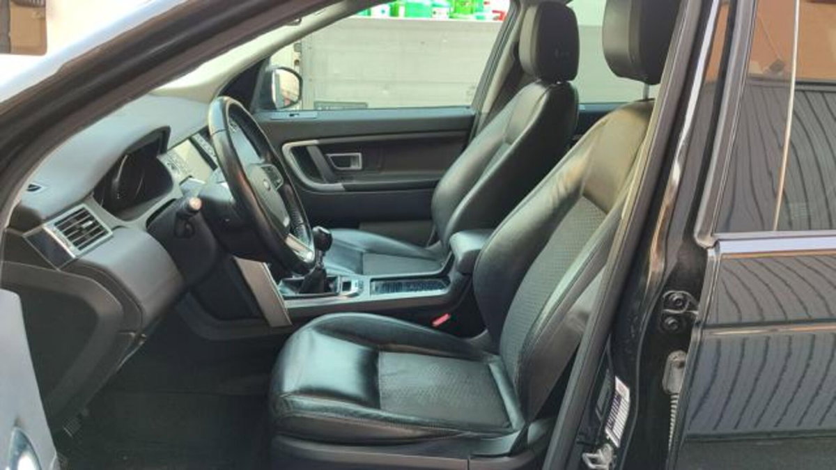 Land Rover Discovery Sport 2.0 TD4 150 CV HSE (7)