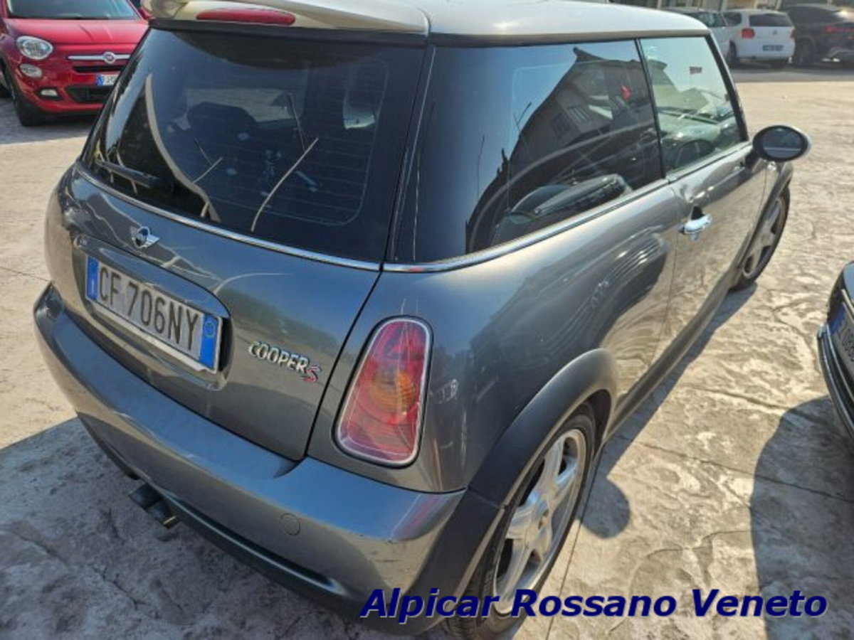 MINI Mini 1.6 16V Cooper S (3)
