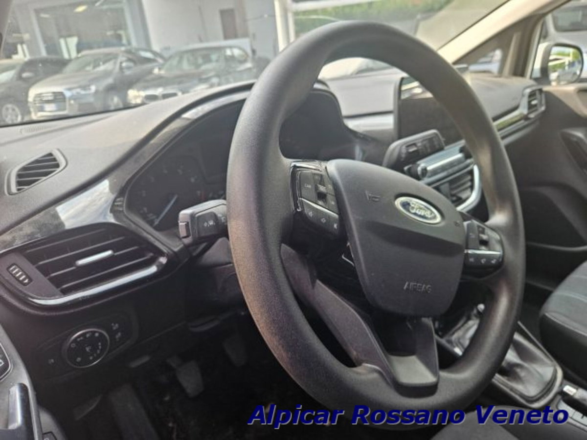 Ford Fiesta 1.1 85 CV 5 porte Titanium (9)