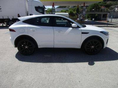 Jaguar E-Pace 2.0D 150 CV AWD R-Dynamic SE (3)