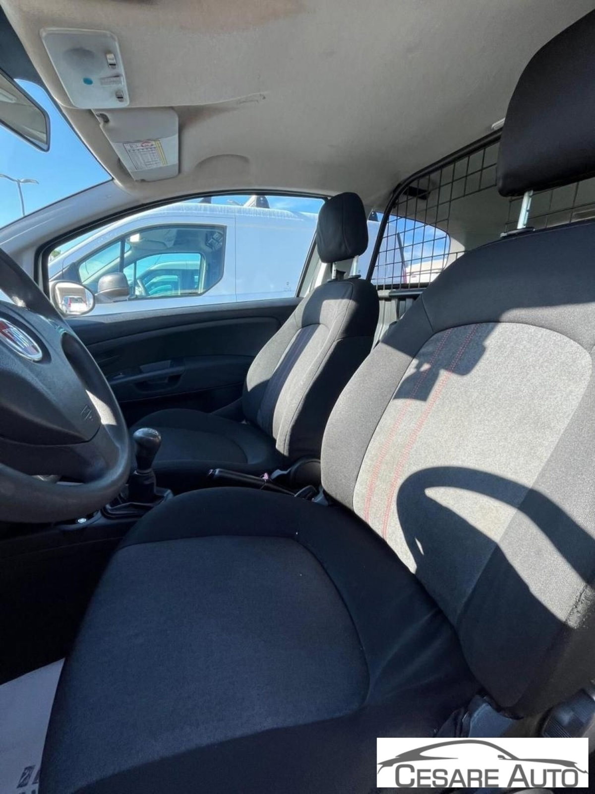 Fiat Punto 1.3 MJT 75CV 3 porte Van Pop 2 posti (6)
