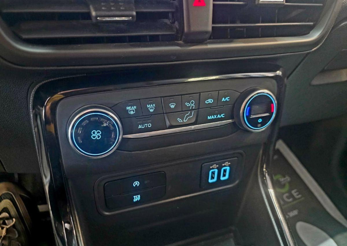 Ford EcoSport 1.5 Ecoblue 95 CV Start&Stop ST-Line Black Edition (13)