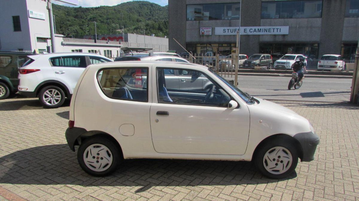 Fiat 600 1.1 (6)