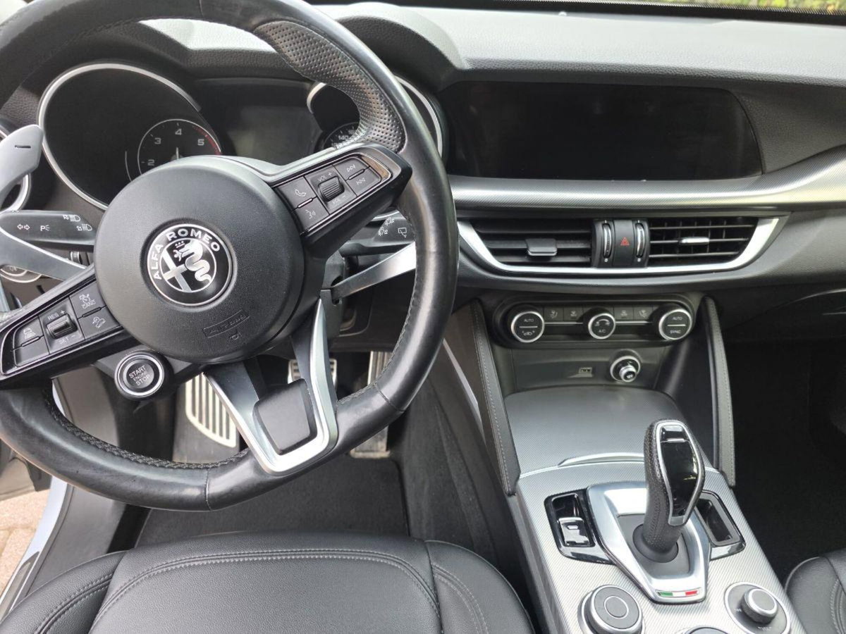 Alfa Romeo Stelvio Stelvio 2.2 Turbodiesel 190 CV AT8 Q4 Super Business (12)