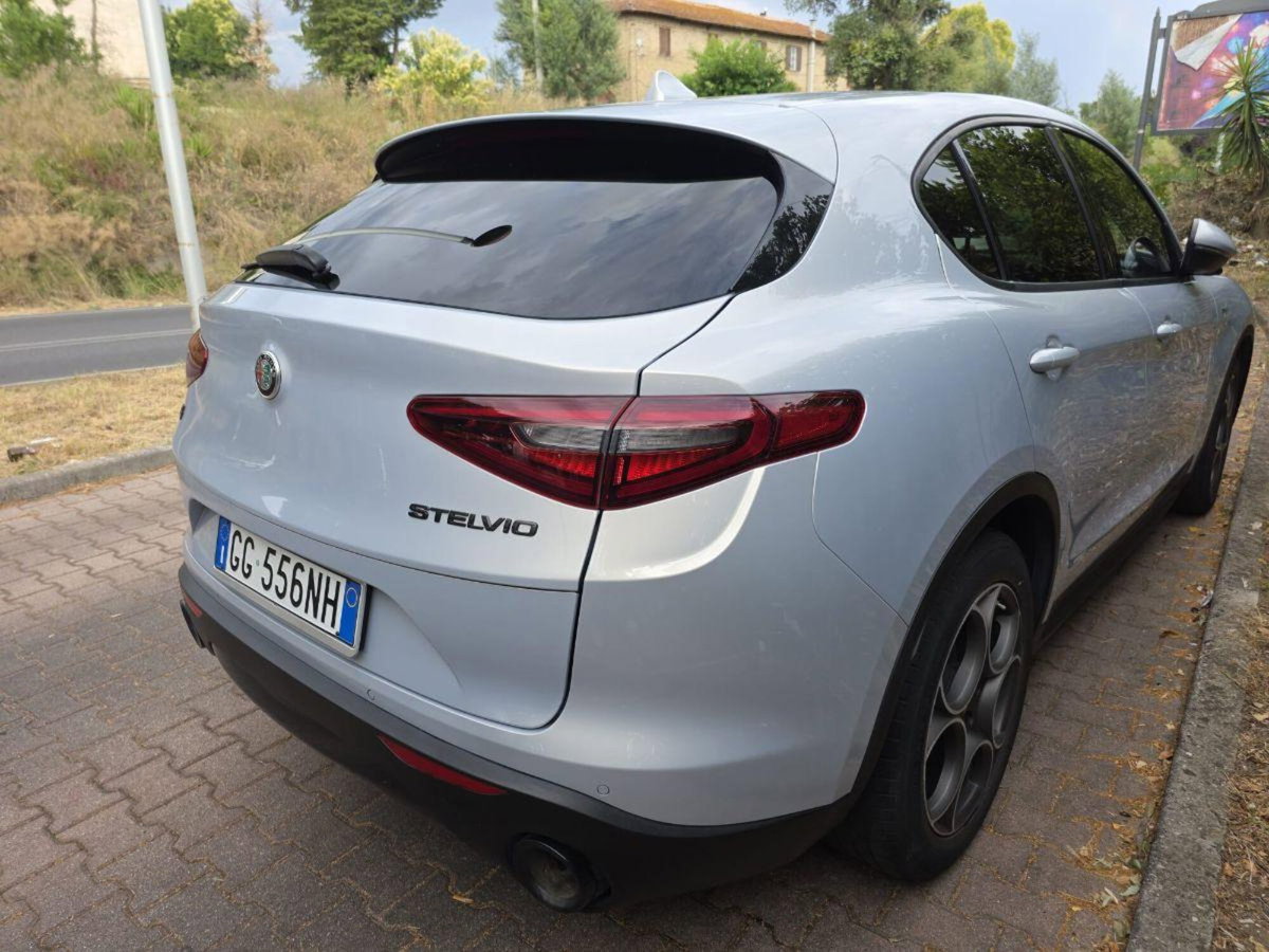 Alfa Romeo Stelvio Stelvio 2.2 Turbodiesel 190 CV AT8 Q4 Super Business (13)