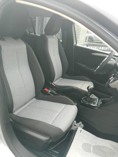 Opel Corsa 1.2 5 porte b-Color (11)
