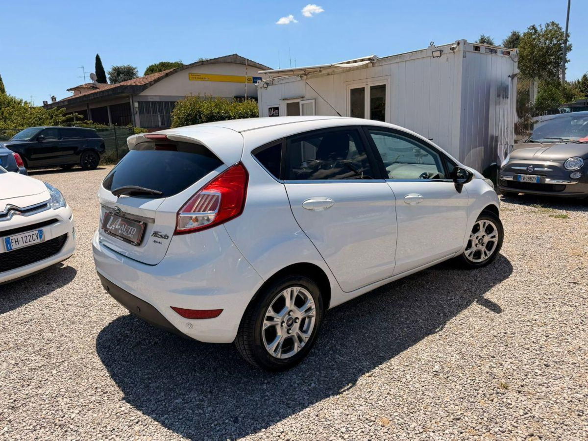 Ford Fiesta 1.5 TDCi 95CV 5 porte Titanium (4)