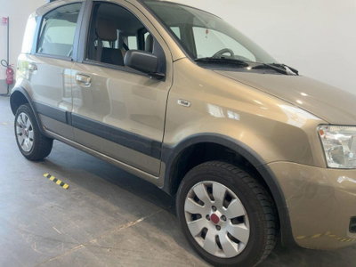 Fiat Panda 1.2 4x4 Climbing (2)