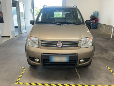 Fiat Panda 1.2 4x4 Climbing (4)