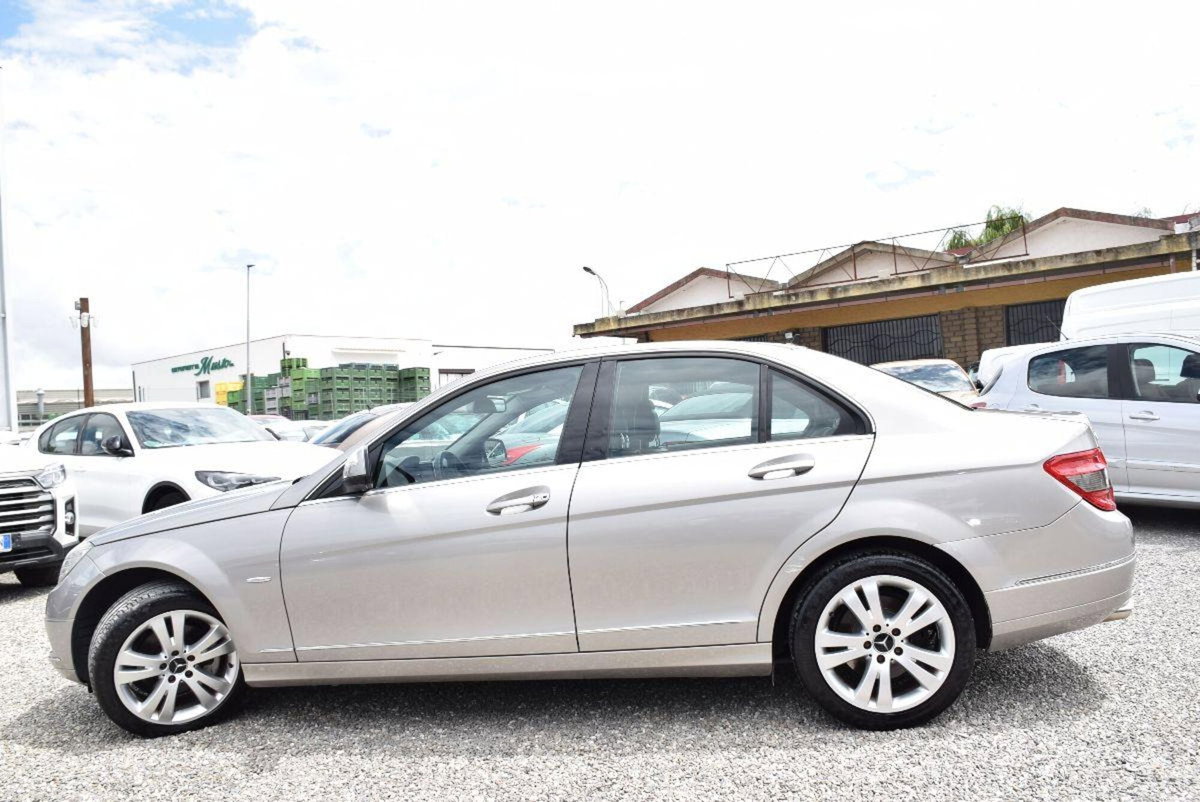 Mercedes-Benz Classe C 220 CDI Avantgarde (17)
