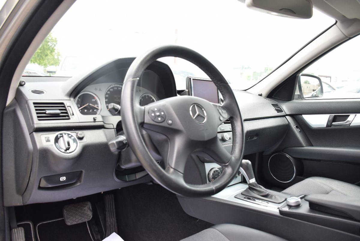 Mercedes-Benz Classe C 220 CDI Avantgarde (5)