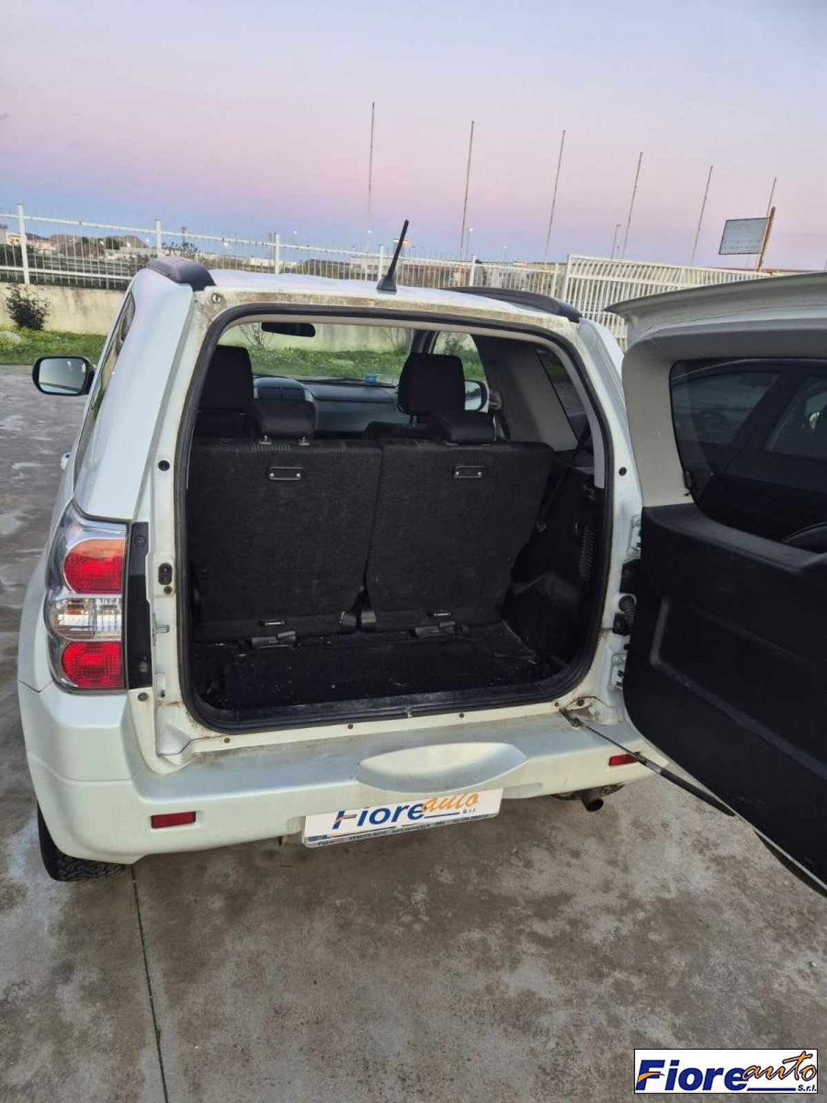 Suzuki Grand Vitara 1.9 DDiS 3p. Evolution Navi (11)