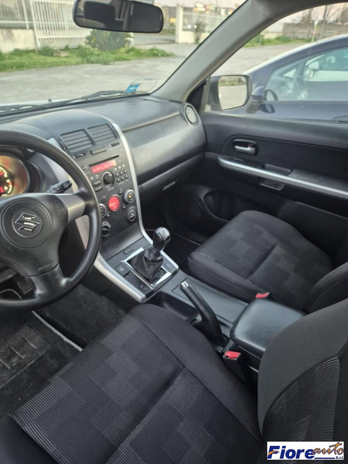 Suzuki Grand Vitara 1.9 DDiS 3p. Evolution Navi (15)