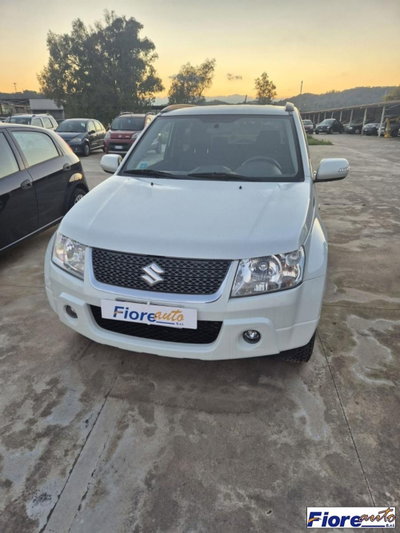 Suzuki Grand Vitara 1.9 DDiS 3p. Evolution Navi (2)