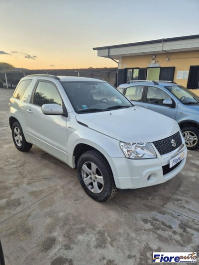 Suzuki Grand Vitara 1.9 DDiS 3p. Evolution Navi (6)