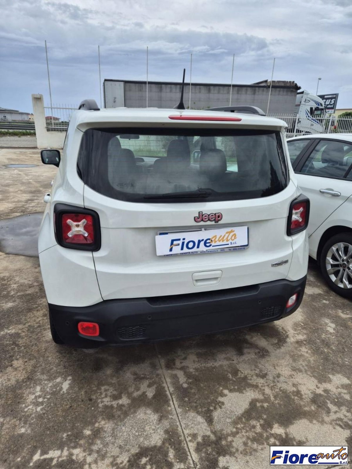 Jeep Renegade 1.6 Mjt 120 CV Longitude (16)