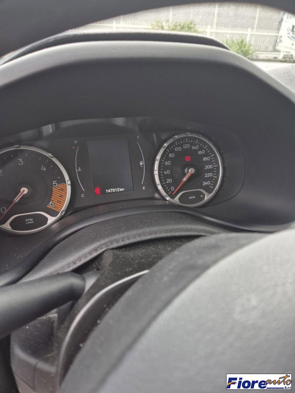 Jeep Renegade 1.6 Mjt 120 CV Longitude (17)
