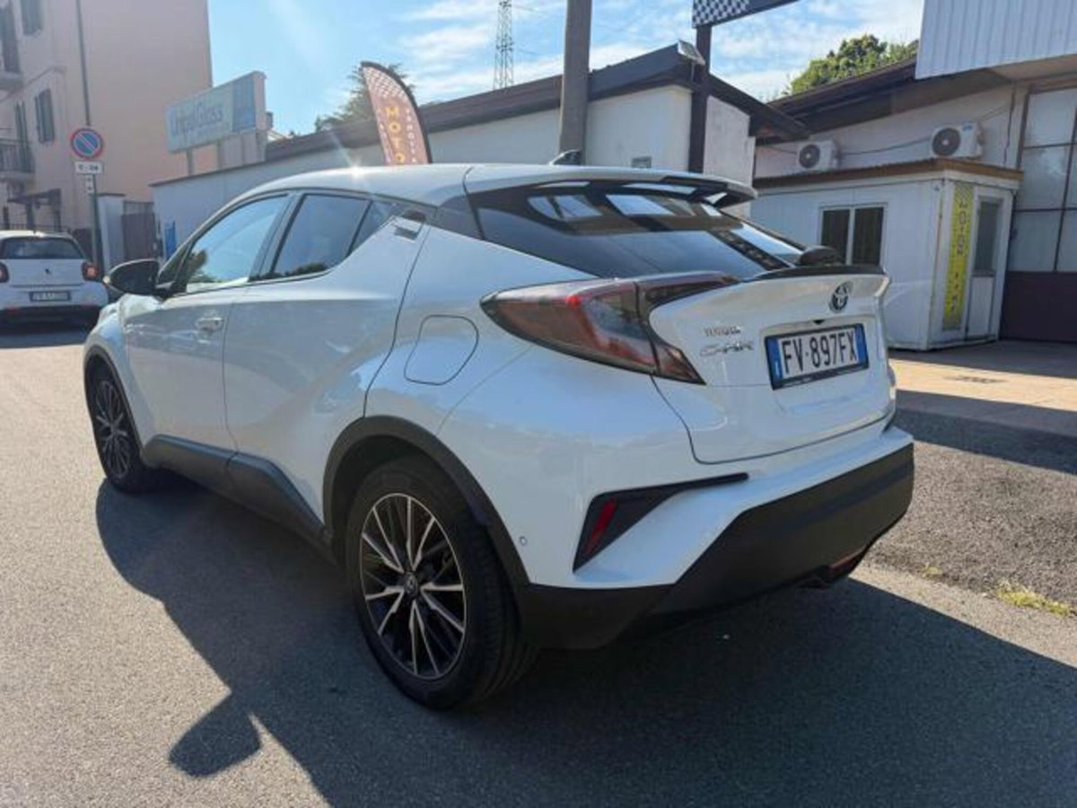 Toyota Toyota C-HR 1.8 Hybrid E-CVT Style (2)