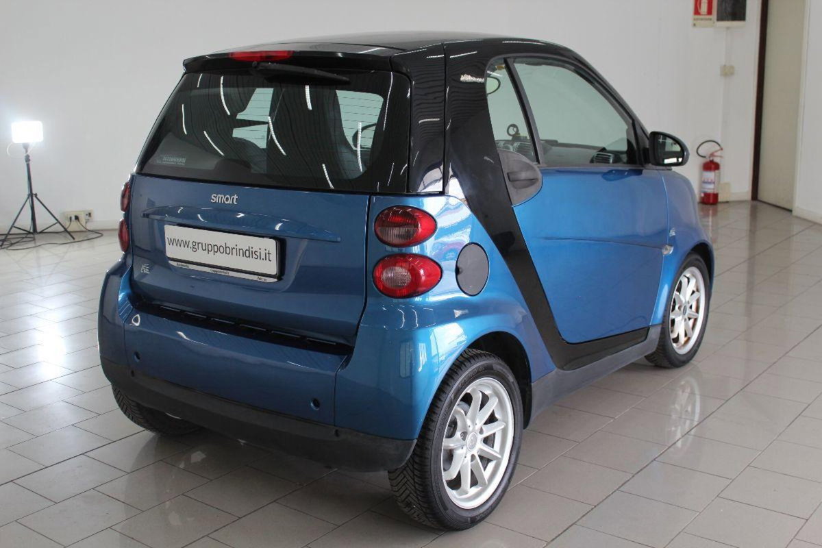 smart Fortwo 1000 52 kW MHD coupé passion (4)